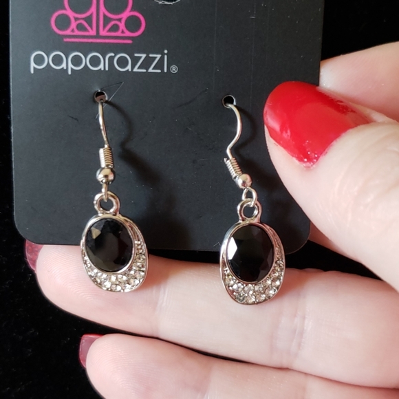 paparazzi Jewelry - As Humanly Posh-ible black earrings